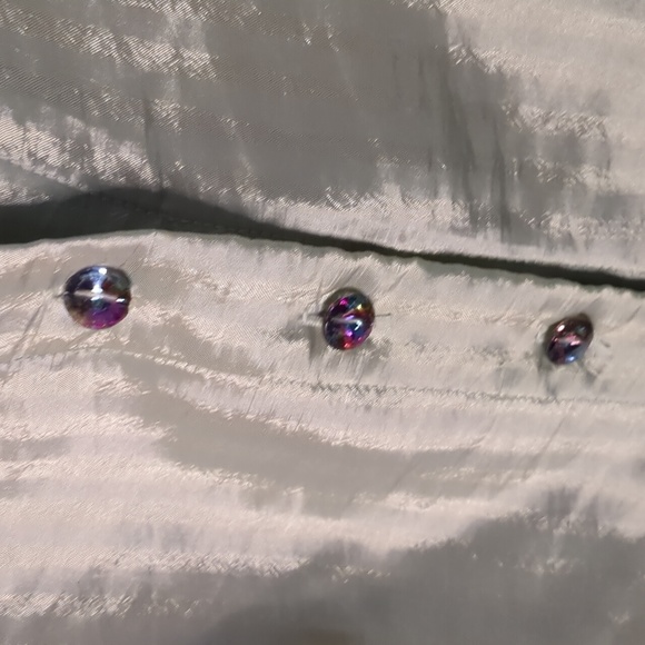 Red Coral* long sleeve turned cuff rainbow button front collar blouse top tunic - Picture 3 of 9